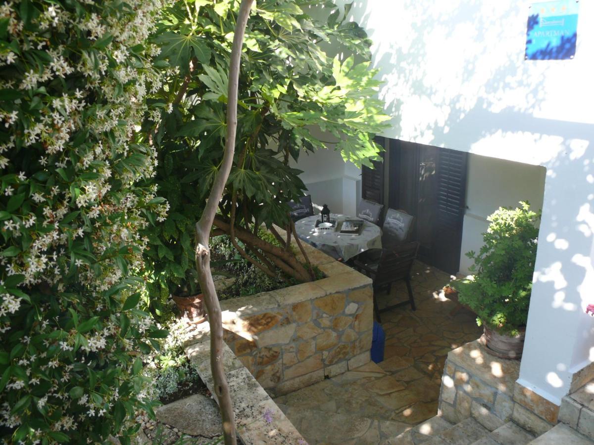Apartment Marijana Porec Bagian luar foto