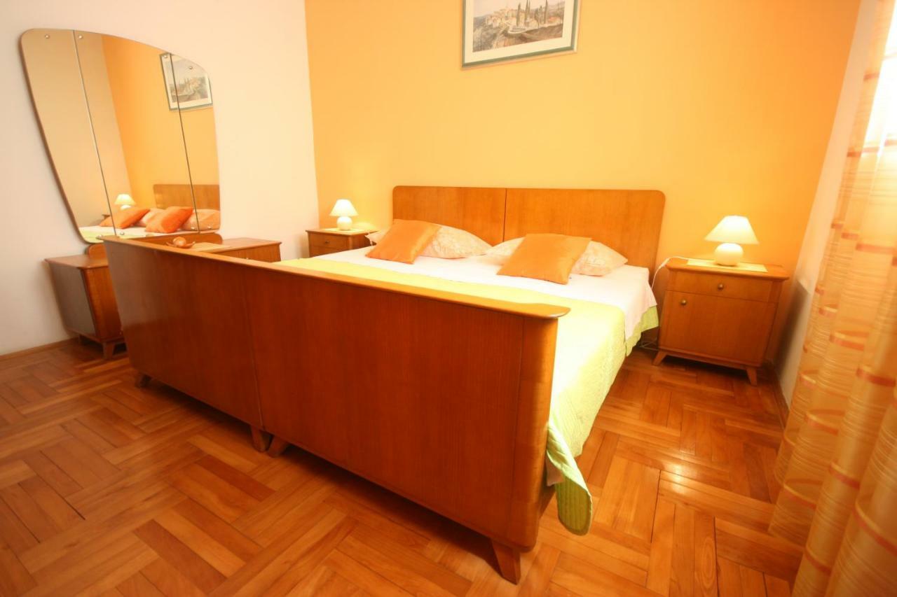 Apartment Marijana Porec Bagian luar foto