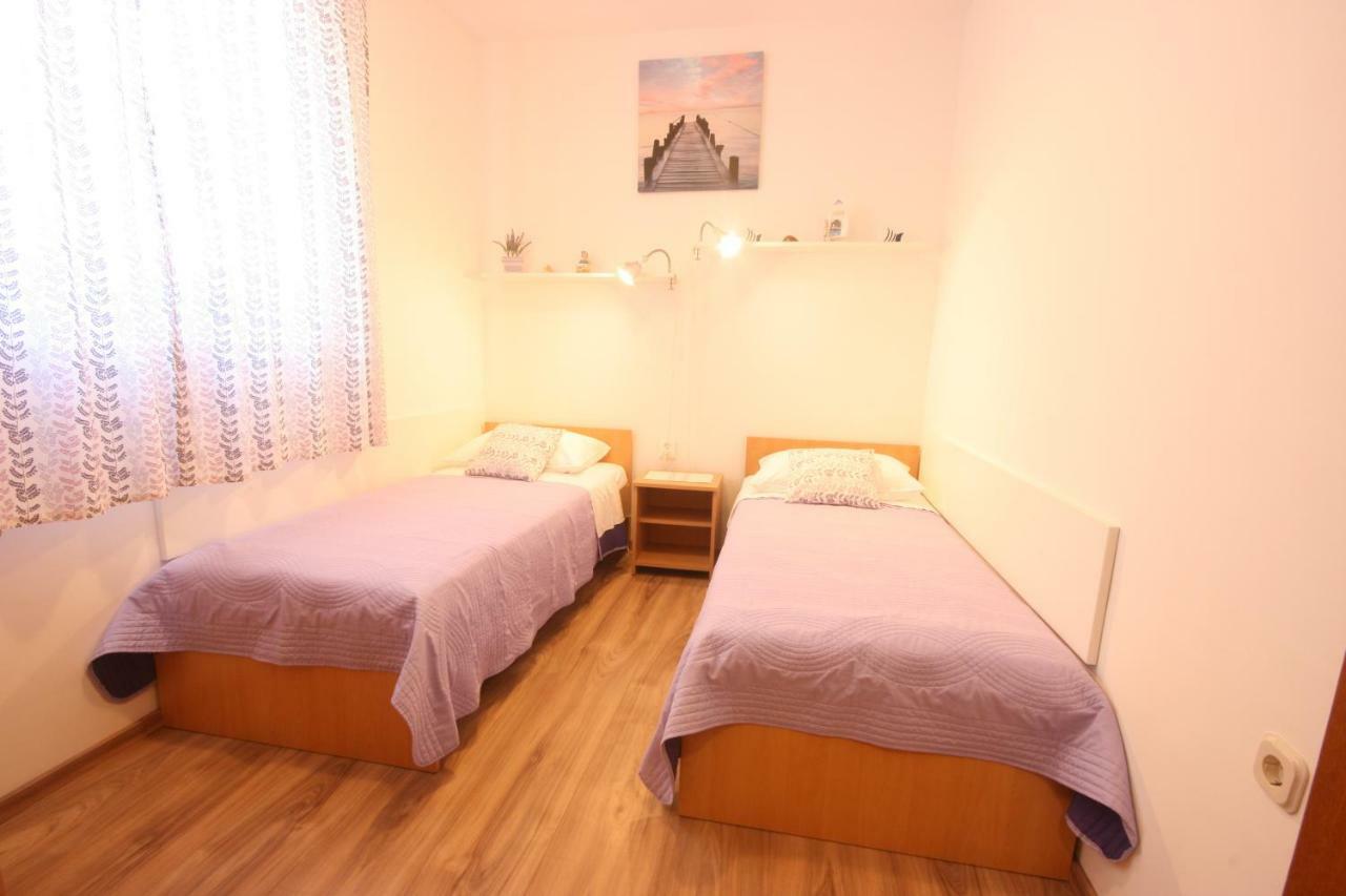 Apartment Marijana Porec Bagian luar foto